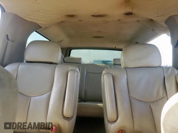 ✅ 2005 Chevrolet Suburban LT • VIN: 3GNEC16Z65G120906 • Лот: 66676775. Опубликован ранее на Copart с пробегом 197 894 миль. Бесплатный доступ к архиву аукционных продаж из США и подробный отчёт об истории автомобиля на DreamBid. Изображение 10.