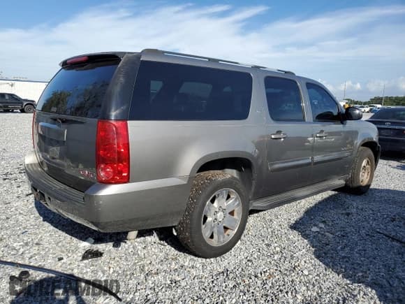 ✅ 2007 GMC Yukon XL SLT • VIN: 1GKFC16JX7R266904 • Lot: 80890775. Listed on Copart with Not provided. Free auction sales archive from the USA and detailed vehicle history report at DreamBid. Image 3.