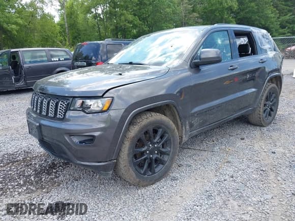 ✅ 2020 Jeep Grand Cherokee Laredo E • VIN: 1C4RJFAG3LC222232 • Lot: 42636691. Listed on IAAI with 94,553 mi. Free auction sales archive from the USA and detailed vehicle history report at DreamBid. Image 2.