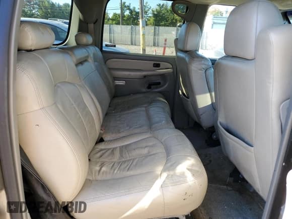 ✅ 2001 Chevrolet Suburban LT • VIN: 3GNEC16T11G144696 • Лот: 72712924. Опубликован ранее на Copart с пробегом Не указан. Бесплатный доступ к архиву аукционных продаж из США и подробный отчёт об истории автомобиля на DreamBid. Изображение 12.