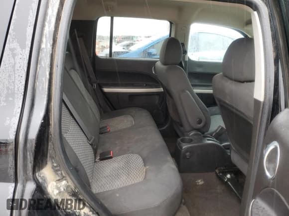 ✅ 2008 Chevrolet HHR LS • VIN: 3GNCA13D08S725818 • Lot: 84916684. Listed on Copart with 106,207 mi. Free auction sales archive from the USA and detailed vehicle history report at DreamBid. Image 11.