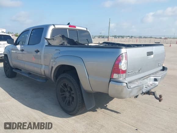 ✅ 2015 Toyota Tacoma PreRunner • VIN: 5TFKU4HN1FX006443 • Lot: 42396815. Listed on IAAI with 176,592 mi. Free auction sales archive from the USA and detailed vehicle history report at DreamBid. Image 3.