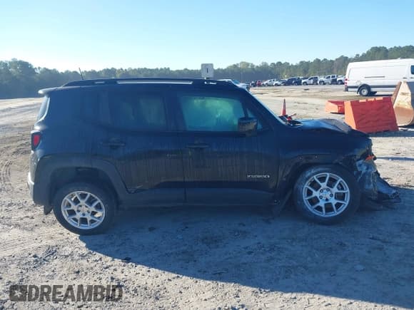 ✅ 2020 Jeep Renegade Latitude • VIN: ZACNJABB7LPL87052 • Lot: 43496921. Wystawiony na IAAI z przebiegiem Nie podano. Bezpłatny archiwum sprzedaży aukcyjnych z USA i szczegółowy raport historii pojazdu na DreamBid. Zdjęcie 12.