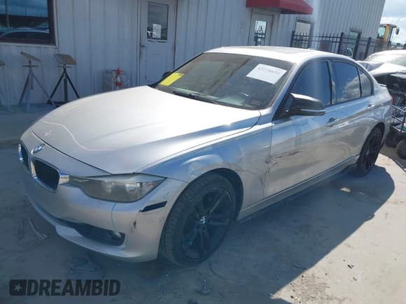 ✅ 2013 BMW 3 Series 328i • VIN: WBA3A5C55DF351209 • Lot: 43276650. Listed on IAAI with 144,083 mi. Free auction sales archive from the USA and detailed vehicle history report at DreamBid. Image 2.