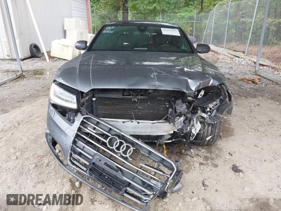 ✅ 2015 Audi A8 4.0T • VIN: WAU32AFD7FN019029 • Lot: 43455517. Wystawiony na IAAI z przebiegiem 91 576 mil. Bezpłatny archiwum sprzedaży aukcyjnych z USA i szczegółowy raport historii pojazdu na DreamBid. Zdjęcie 12.