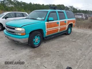 ✅ 2000 Chevrolet Suburban LT • VIN: 3GNFK16T8YG220495 • Лот: 41758910. Опубликован ранее на IAAI с пробегом 258 226 миль. Бесплатный доступ к архиву аукционных продаж из США и подробный отчёт об истории автомобиля на DreamBid. Изображение 2.