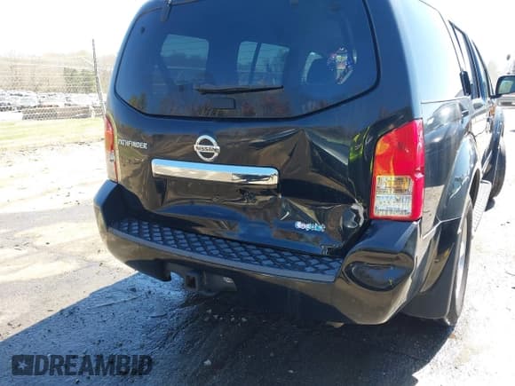 ✅ 2011 Nissan Pathfinder SV • VIN: 5N1AR1NN7BC609216 • Лот: 41888357. Опубликован ранее на IAAI с пробегом 226 214 миль. Бесплатный доступ к архиву аукционных продаж из США и подробный отчёт об истории автомобиля на DreamBid. Изображение 6.