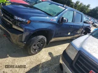✅ 2020 Chevrolet Silverado 1500 LT Trail Boss • VIN: 3GCPYFED1LG371125 • Lot: 74370264. Wystawiony na Copart z przebiegiem 79 652 mil. Bezpłatny archiwum sprzedaży aukcyjnych z USA i szczegółowy raport historii pojazdu na DreamBid. Zdjęcie 1.