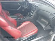 ✅ 2010 Hyundai Genesis Coupe • VIN: KMHHU6KH0AU017481 • Lot: 43252589. Wystawiony na IAAI z przebiegiem 132 076 mil. Bezpłatny archiwum sprzedaży aukcyjnych z USA i szczegółowy raport historii pojazdu na DreamBid. Zdjęcie 5.