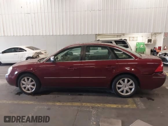 ✅ 2006 Ford Five Hundred Limited • VIN: 1FAFP28146G112210 • Lot: 43351322. Wystawiony na IAAI z przebiegiem 123 526 mil. Bezpłatny archiwum sprzedaży aukcyjnych z USA i szczegółowy raport historii pojazdu na DreamBid. Zdjęcie 14.