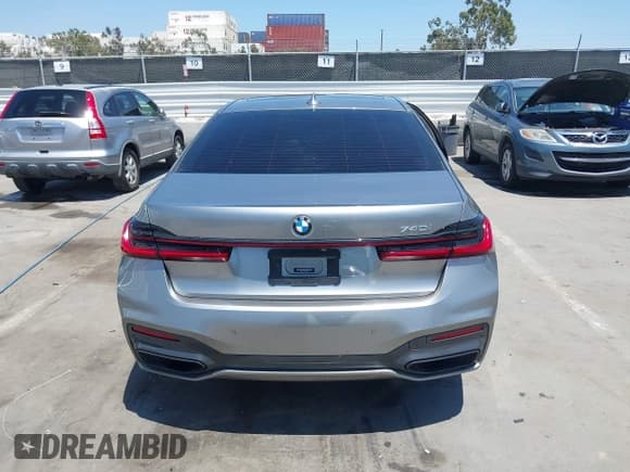 ✅ 2022 BMW 7 Series 740i • VIN: WBA7T2C05NCH09817 • Лот: 42648559. Опубликован ранее на IAAI с пробегом 34 261 миль. Бесплатный доступ к архиву аукционных продаж из США и подробный отчёт об истории автомобиля на DreamBid. Изображение 16.