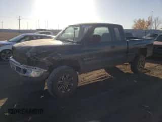 2001 Dodge 1500 с VIN 3B7HF13Z71G801295, выставлен на аукционе Copart как лот 77820544 с пробегом 154 425 миль миль и Чистый • Clean title. История ставок и продаж доступна на DreamBid. Изображение 1.