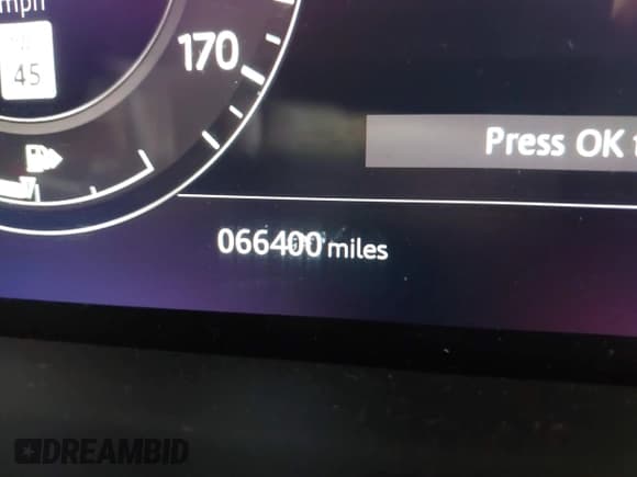 ✅ 2019 Land Rover Range Rover • VIN: SALGS2RE3KA523053 • Lot: 42032660. Listed on IAAI with 66,400 mi. Free auction sales archive from the USA and detailed vehicle history report at DreamBid. Image 15.