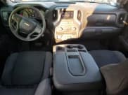 ✅ 2020 Chevrolet Silverado 1500 Custom • VIN: 1GCRWBEF0LZ132559 • Lot: 75050384. Wystawiony na Copart z przebiegiem 114 446 mil. Bezpłatny archiwum sprzedaży aukcyjnych z USA i szczegółowy raport historii pojazdu na DreamBid. Zdjęcie 8.