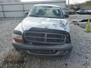 ✅ 2002 Dodge Dakota • VIN: 1B7FL16X22S676436 • Lot: 78075154. Wystawiony na Copart z przebiegiem 125 518 mil. Bezpłatny archiwum sprzedaży aukcyjnych z USA i szczegółowy raport historii pojazdu na DreamBid. Zdjęcie 5.