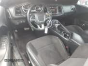 ✅ 2017 Dodge Challenger T/A 392 • VIN: 2C3CDZFJ4HH502379 • Lot: 74556524. Wystawiony na Copart z przebiegiem 108 298 mil. Bezpłatny archiwum sprzedaży aukcyjnych z USA i szczegółowy raport historii pojazdu na DreamBid. Zdjęcie 8.