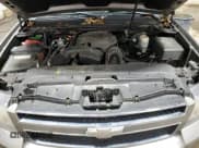 ✅ 2008 Chevrolet Suburban LTZ • VIN: 1GNFK16358J104959 • Lot: 79001024. Wystawiony na Copart z przebiegiem 210 476 mil. Bezpłatny archiwum sprzedaży aukcyjnych z USA i szczegółowy raport historii pojazdu na DreamBid. Zdjęcie 12.