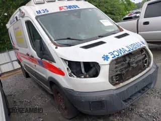 ✅ 2017 Ford Transit • VIN: 1FDYR2CM2HKB02558 • Лот: 42231233. Опубликован ранее на IAAI с пробегом 273 278 миль. Бесплатный доступ к архиву аукционных продаж из США и подробный отчёт об истории автомобиля на DreamBid. Изображение 1.