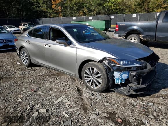 ✅ 2021 Lexus ES 250 • VIN: 58AD11D12MU004951 • Lot: 82409615. Wystawiony na Copart z przebiegiem 86 827 mil. Bezpłatny archiwum sprzedaży aukcyjnych z USA i szczegółowy raport historii pojazdu na DreamBid. Zdjęcie 4.