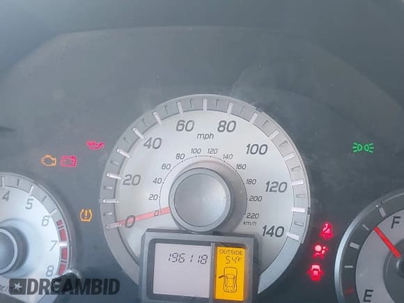 ✅ 2015 Honda Pilot EX-L • VIN: 5FNYF4H74FB009949 • Lot: 43806484. Listed on IAAI with 196,118 mi. Free auction sales archive from the USA and detailed vehicle history report at DreamBid. Image 7.