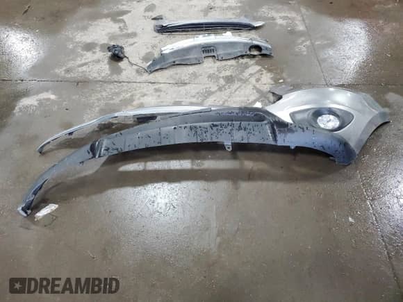 2012 Hyundai Santa Fe Limited с VIN 5XYZKDAGXCG152385, выставлен на аукционе Copart как лот 63775244 с пробегом 149 243 миль миль и Списание • Salvage title. История ставок и продаж доступна на DreamBid. Изображение 13.