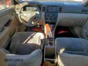 ✅ 2006 Toyota Corolla CE • VIN: 1NXBR32E06Z609126 • Lot: 96416905. Wystawiony na Copart z przebiegiem 206 926 mil. Bezpłatny archiwum sprzedaży aukcyjnych z USA i szczegółowy raport historii pojazdu na DreamBid. Zdjęcie 8.