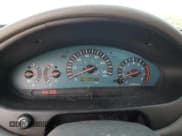 ✅ 2003 Mitsubishi Galant ES • VIN: 4A3AA46GX3E053645 • Lot: 63765705. Wystawiony na Copart z przebiegiem 197 180 mil. Bezpłatny archiwum sprzedaży aukcyjnych z USA i szczegółowy raport historii pojazdu na DreamBid. Zdjęcie 9.