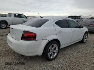 ✅ 2013 Dodge Avenger SE • VIN: 1C3CDZAB2DN534698 • Лот: 42218275. Опубликован ранее на Copart с пробегом 174 704 миль. Бесплатный доступ к архиву аукционных продаж из США и подробный отчёт об истории автомобиля на DreamBid. Изображение 3.