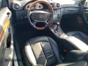 ✅ 2006 Mercedes-Benz CLK 500 • VIN: WDBTK75G86T059387 • Лот: 62098355. Опубликован ранее на Copart с пробегом 160 913 миль. Бесплатный доступ к архиву аукционных продаж из США и подробный отчёт об истории автомобиля на DreamBid. Изображение 8.