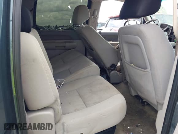 ✅ 2011 GMC Sierra 1500 SLE • VIN: 3GTP1VE09BG155565 • Lot: 42995153. Wystawiony na IAAI z przebiegiem 237 471 mil. Bezpłatny archiwum sprzedaży aukcyjnych z USA i szczegółowy raport historii pojazdu na DreamBid. Zdjęcie 8.