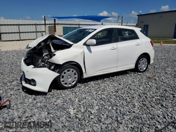✅ 2013 Toyota Matrix L • VIN: 2T1KU4EE2DC999032 • Lot: 56505705. Listed on Copart with 90,314 mi. Free auction sales archive from the USA and detailed vehicle history report at DreamBid. Image 1.