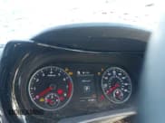 ✅ 2022 Kia K5 GT-Line • VIN: 5XXG64J25NG144542 • Lot: 43499848. Wystawiony na IAAI z przebiegiem 81 367 mil. Bezpłatny archiwum sprzedaży aukcyjnych z USA i szczegółowy raport historii pojazdu na DreamBid. Zdjęcie 7.