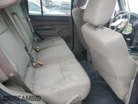 ✅ 2008 Jeep Commander Sport • VIN: 1J8HG48NX8C155860 • Lot: 81499224. Wystawiony na Copart z przebiegiem 171 379 mil. Bezpłatny archiwum sprzedaży aukcyjnych z USA i szczegółowy raport historii pojazdu na DreamBid. Zdjęcie 11.