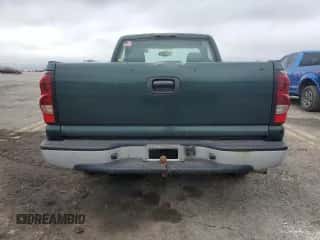 ✅ 2005 Chevrolet Silverado 1500 Work Truck • VIN: 1GCEC14X75Z138339 • Lot: 74379614. Wystawiony na Copart z przebiegiem 133 407 mil mil. Skorzystaj z bezpłatnego archiwum sprzedaży aukcyjnych z USA i zobacz szczegółowy raport historii pojazdu na DreamBid. Zdjęcie 6.