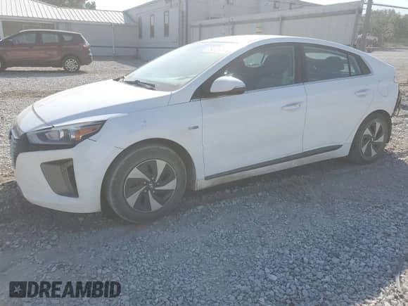 2018 Hyundai Ioniq SEL с VIN KMHC75LC8JU077507, выставлен на аукционе Copart как лот 72472544 с пробегом 119 773 миль миль и Списание • Salvage title. История ставок и продаж доступна на DreamBid. Изображение 1.