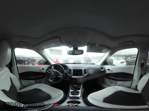 ✅ 2018 Jeep Compass Latitude • VIN: 3C4NJDBB6JT115232 • Лот: 43517758. Опубликован ранее на IAAI с пробегом 113 575 миль. Бесплатный доступ к архиву аукционных продаж из США и подробный отчёт об истории автомобиля на DreamBid. Изображение 19.