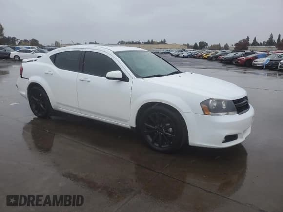 ✅ 2014 Dodge Avenger SXT • VIN: 1C3CDZCG8EN154078 • Lot: 90101865. Listed on Copart with 168,930 mi. Free auction sales archive from the USA and detailed vehicle history report at DreamBid. Image 4.