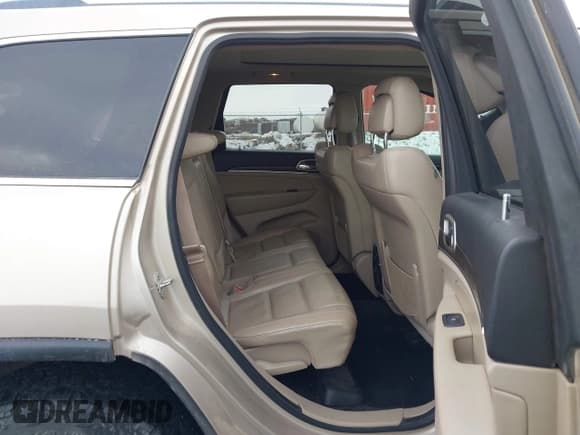 ✅ 2014 Jeep Grand Cherokee Limited • VIN: 1C4RJFBG4EC184172 • Lot: 43830258. Wystawiony na IAAI z przebiegiem 153 561 mil. Bezpłatny archiwum sprzedaży aukcyjnych z USA i szczegółowy raport historii pojazdu na DreamBid. Zdjęcie 8.