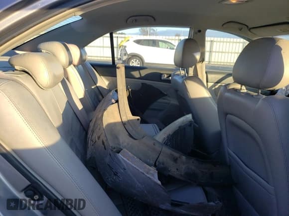 ✅ 2008 Hyundai Sonata SE • VIN: 5NPEU46F48H355278 • Лот: 79434904. Опубликован ранее на Copart с пробегом 218 191 миль. Бесплатный доступ к архиву аукционных продаж из США и подробный отчёт об истории автомобиля на DreamBid. Изображение 10.