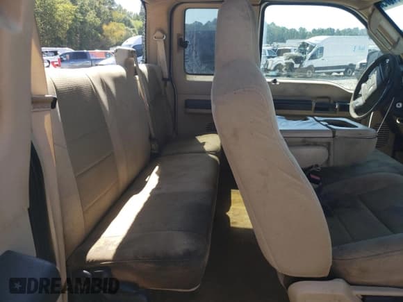 ✅ 2010 Ford F-250 • VIN: 1FTSX2AR6AEB04459 • Lot: 81517675. Listed on Copart with 375,988 mi. Free auction sales archive from the USA and detailed vehicle history report at DreamBid. Image 10.