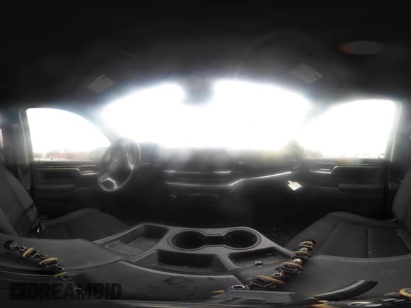 ✅ 2022 Chevrolet Silverado 1500 LT • VIN: 1GCPDKEK3NZ611703 • Lot: 41298996. Wystawiony na IAAI z przebiegiem 23 912 mil. Bezpłatny archiwum sprzedaży aukcyjnych z USA i szczegółowy raport historii pojazdu na DreamBid. Zdjęcie 18.