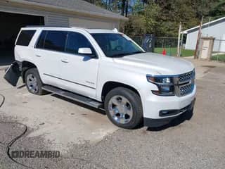 2019 Chevrolet Tahoe LT z VIN 1GNSKBKC2KR182229, wystawiony jako IAAI lot #43427239 z przebiegiem 120 618 mil mil oraz . Historia ofert i sprzedaży dostępna na DreamBid. Obrazek 1.