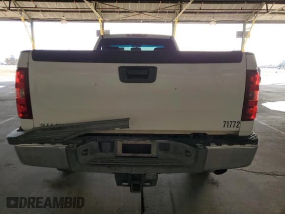 ✅ 2014 Chevrolet Silverado 2500HD Work Truck • VIN: 1GC0CVCG6EF165438 • Lot: 80222674. Wystawiony na Copart z przebiegiem 296 793 mil. Bezpłatny archiwum sprzedaży aukcyjnych z USA i szczegółowy raport historii pojazdu na DreamBid. Zdjęcie 6.