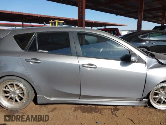 ✅ 2010 Mazda 3 S Grand Touring • VIN: JM1BL1H5XA1223289 • Lot: 41188626. Listed on IAAI with 113,365 mi. Free auction sales archive from the USA and detailed vehicle history report at DreamBid. Image 13.
