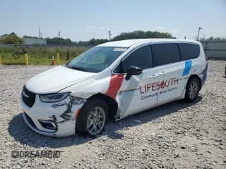 ✅ 2024 Chrysler Pacifica Touring • VIN: 2C4RC1FG2RR136982 • Lot: 80640875. Listed on Copart with 84,214 mi. Free auction sales archive from the USA and detailed vehicle history report at DreamBid. Image 1.