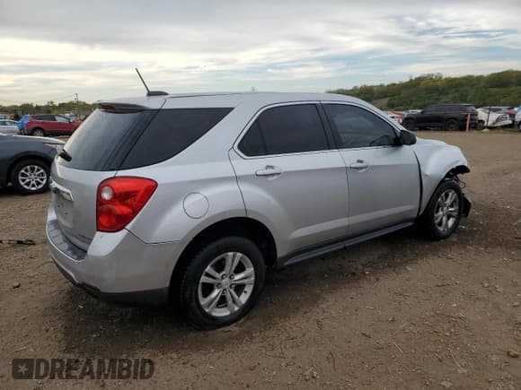 ✅ 2015 Chevrolet Equinox LS • VIN: 2GNALAEK4F1103230 • Lot: 87248785. Listed on Copart with 187,995 mi. Free auction sales archive from the USA and detailed vehicle history report at DreamBid. Image 3.