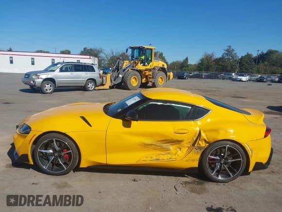 ✅ 2022 Toyota Supra 3.0 • VIN: WZ1DB0C07NW046969 • Lot: 43418592. Listed on IAAI with 43,232 mi. Free auction sales archive from the USA and detailed vehicle history report at DreamBid. Image 14.