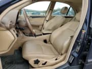 ✅ 2003 Mercedes-Benz C 240 • VIN: WDBRF81J83F377073 • Lot: 72051204. Wystawiony na Copart z przebiegiem Nie podano. Bezpłatny archiwum sprzedaży aukcyjnych z USA i szczegółowy raport historii pojazdu na DreamBid. Zdjęcie 7.