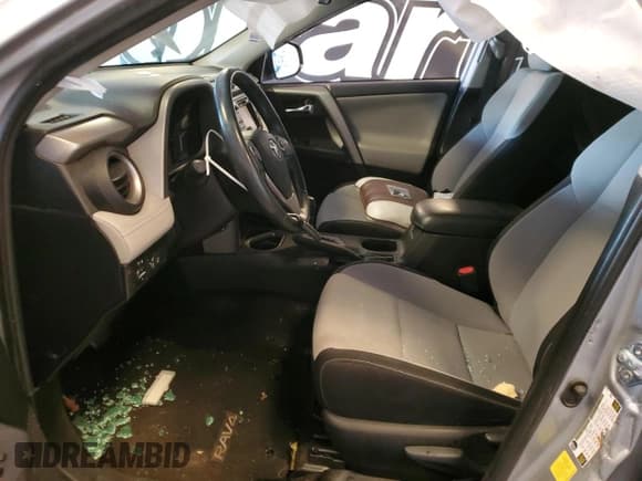 ✅ 2018 Toyota RAV4 XLE • VIN: 2T3WFREV9JW443553 • Lot: 89514545. Listed on Copart with 61,472 mi. Free auction sales archive from the USA and detailed vehicle history report at DreamBid. Image 7.