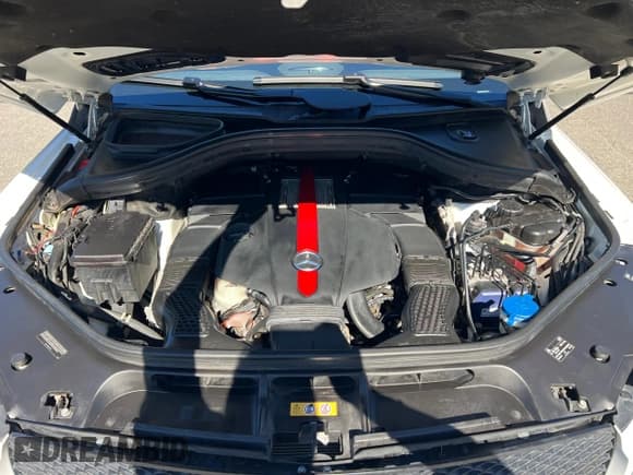 ✅ 2016 Mercedes-Benz GLE 450 AMG • VIN: 4JGED6EB6GA033334 • Lot: 85013075. Wystawiony na Copart z przebiegiem 126 148 mil. Bezpłatny archiwum sprzedaży aukcyjnych z USA i szczegółowy raport historii pojazdu na DreamBid. Zdjęcie 8.